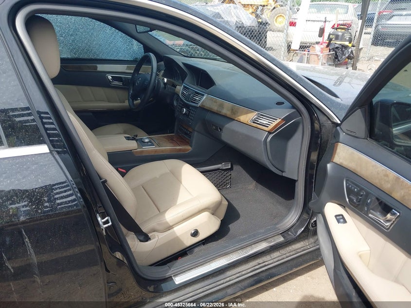 2010 Mercedes-benz E-class VIN WDDHF8HB1AA097653 IAAI salvage auction — LEFT SIDE, Clear (Virginia), sold $825 on 2026-07-13 (photo 5)
