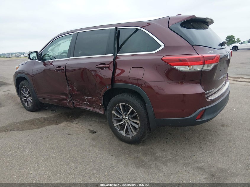 2018 Toyota Highlander VIN 5TDJZRFH5JS813196 IAAI salvage auction — LEFT SIDE, Salvage Title, sold $10,500 on 2026-07-27 (photo 3)