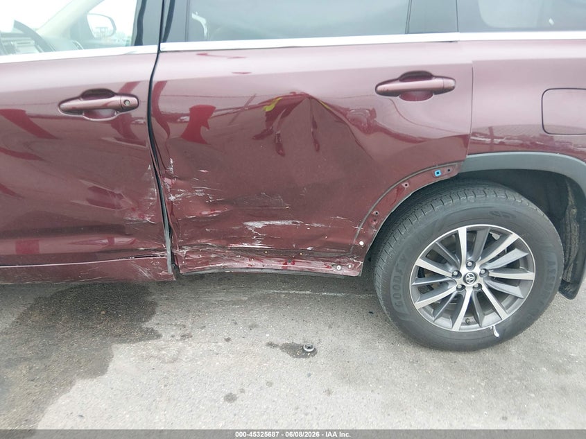 2018 Toyota Highlander VIN 5TDJZRFH5JS813196 IAAI salvage auction — LEFT SIDE, Salvage Title, sold $10,500 on 2026-07-27 (photo 6)