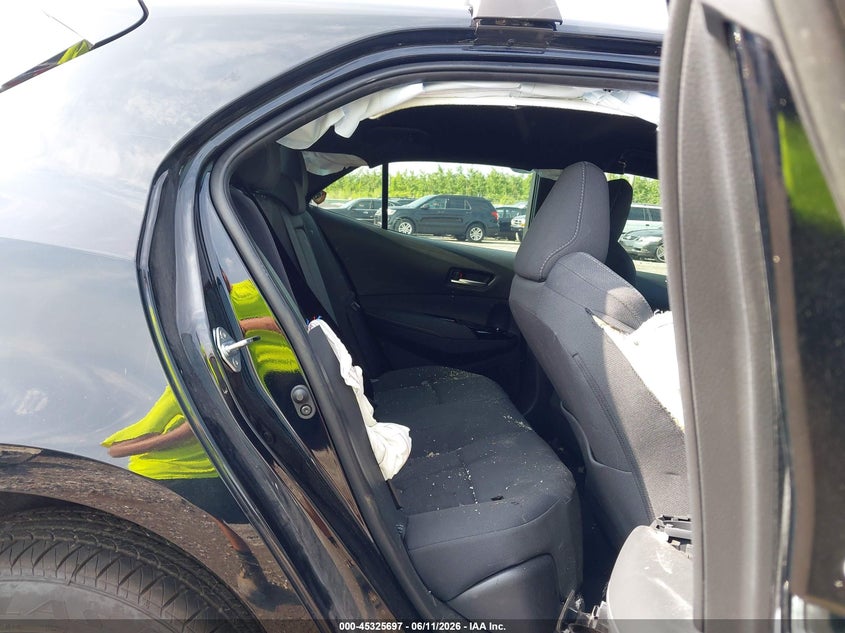 2025 Toyota Corolla VIN JTND4MBE7S3243470 IAAI salvage auction — RIGHT SIDE, Salvage Title, sold $2,800 on 2026-07-22 (photo 8)