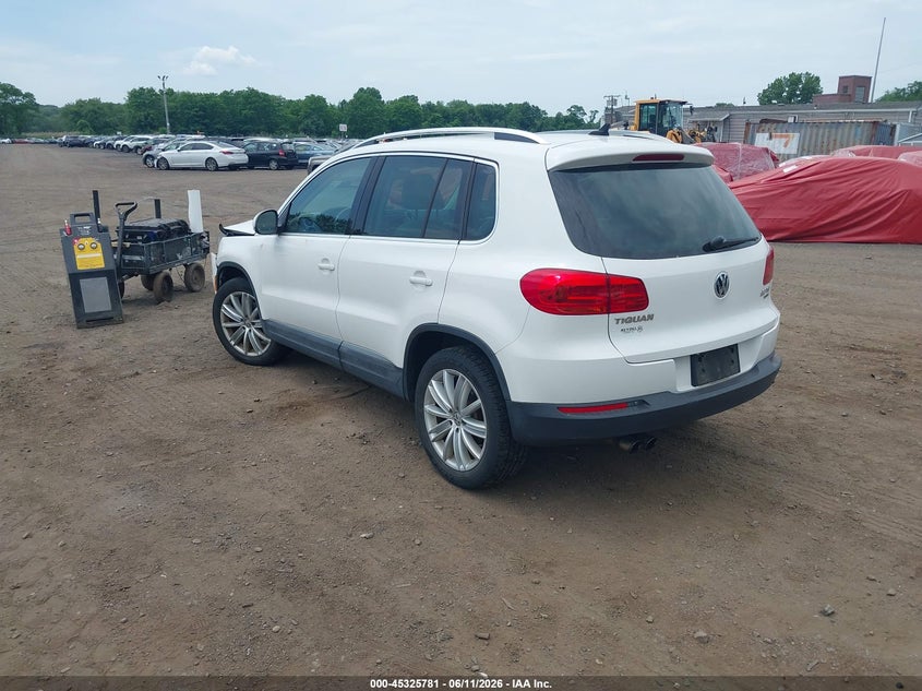2012 Volkswagen Tiguan VIN WVGBV7AX0CW596139 IAAI salvage auction — FRONT END, Salvage (Idaho), sold $250 on 2026-07-15 (photo 3)