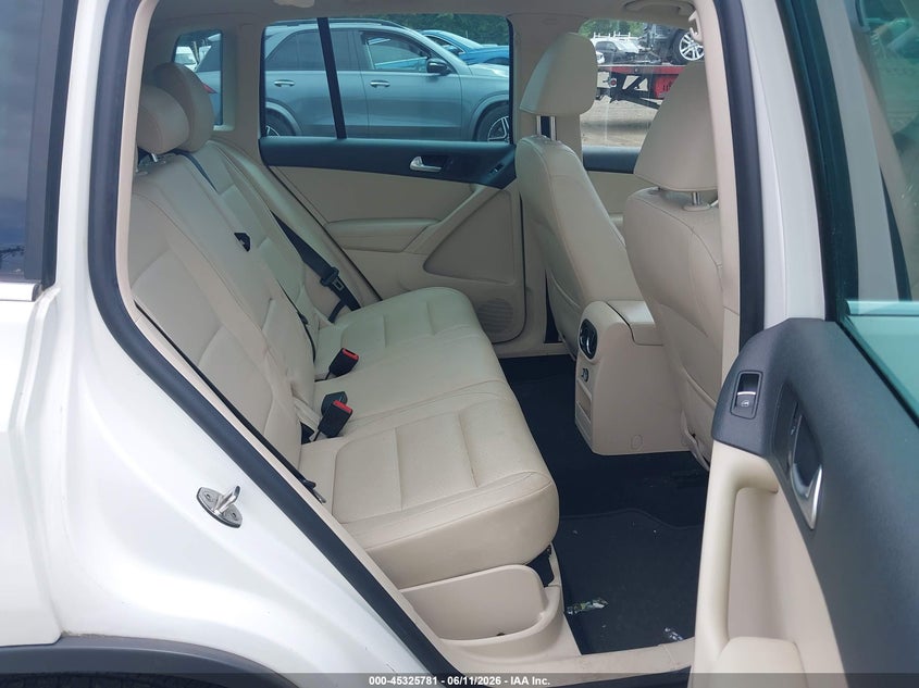2012 Volkswagen Tiguan VIN WVGBV7AX0CW596139 IAAI salvage auction — FRONT END, Salvage (Idaho), sold $250 on 2026-07-15 (photo 8)
