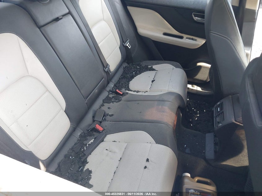 2018 Jaguar F-pace VIN SADCL2EV5JA260298 IAAI salvage auction — VANDALISM, Salvage Title, sold $2,500 on 2026-07-21 (photo 8)