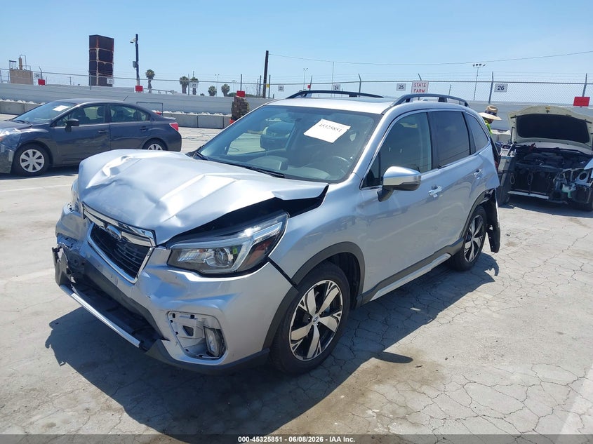 2019 Subaru Forester VIN JF2SKAWC3KH517289 IAAI salvage auction — FRONT & REAR, Salvage (California), sold $2,200 on 2026-07-29 (photo 2)