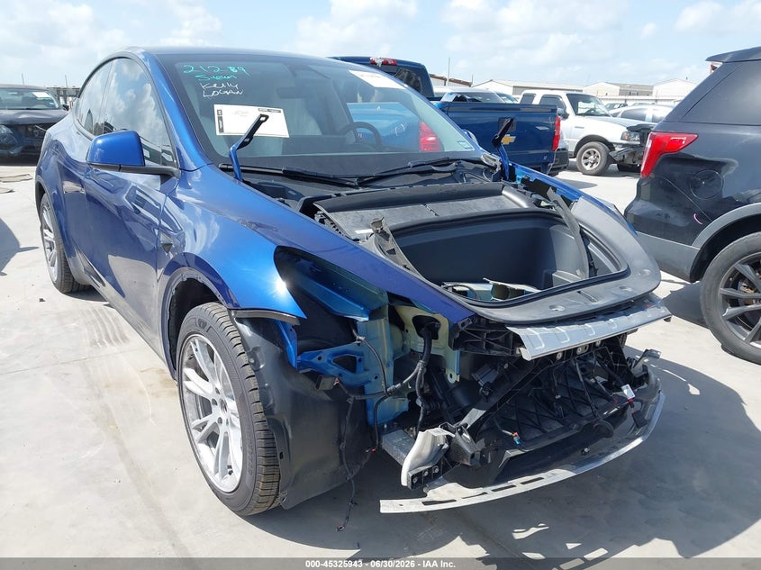 2023 Tesla Model y VIN 7SAYGAEE3PF968570 IAAI salvage auction — FRONT END, Salvage (Texas), sold $12,100 on 2026-07-13 (photo 1)