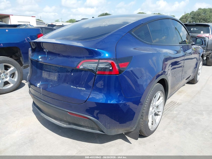 2023 Tesla Model y VIN 7SAYGAEE3PF968570 IAAI salvage auction — FRONT END, Salvage (Texas), sold $12,100 on 2026-07-13 (photo 4)