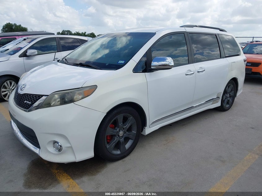 2011 Toyota Sienna VIN 5TDXK3DC5BS063318 IAAI salvage auction — SIDE, Original (Texas), sold $1,700 on 2026-07-23 (photo 2)