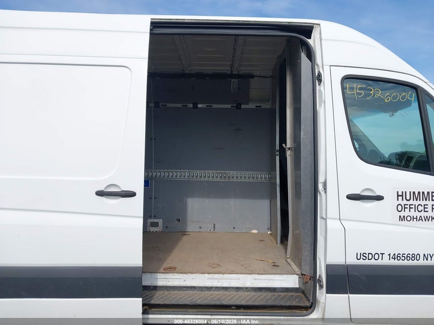 2015 Freightliner Sprinter 2500 VIN WDYPE8DCXFP124963 IAAI salvage auction — NORMAL WEAR, Clear (New York), sold $25 on 2026-07-30 (photo 3)