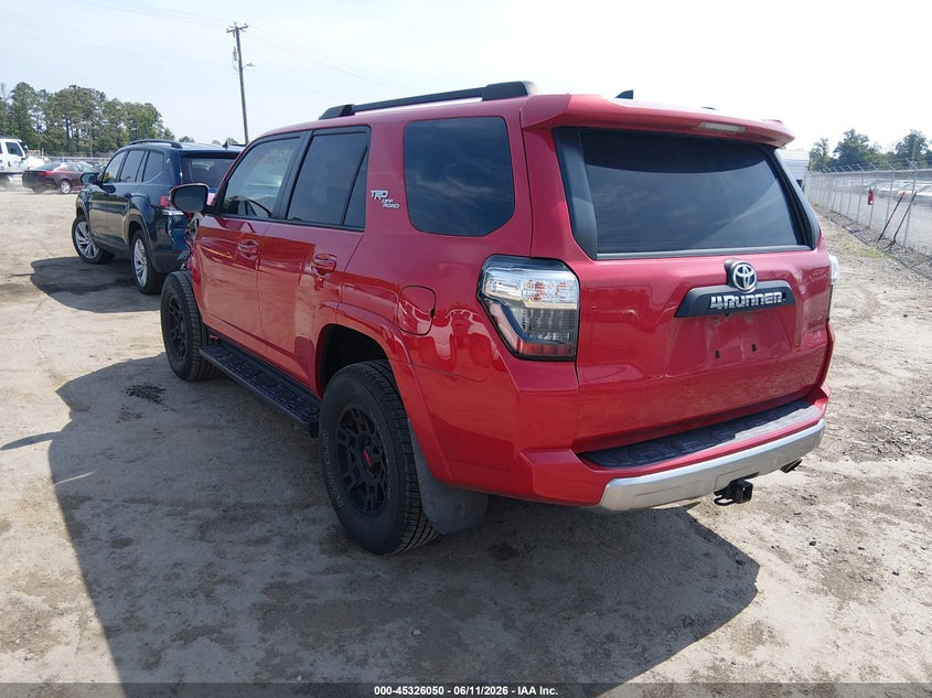 2019 Toyota 4runner VIN JTEBU5JR3K5640311 IAAI salvage auction — LEFT FRONT, Salvage Title, sold $10,800 on 2026-07-31 (photo 3)