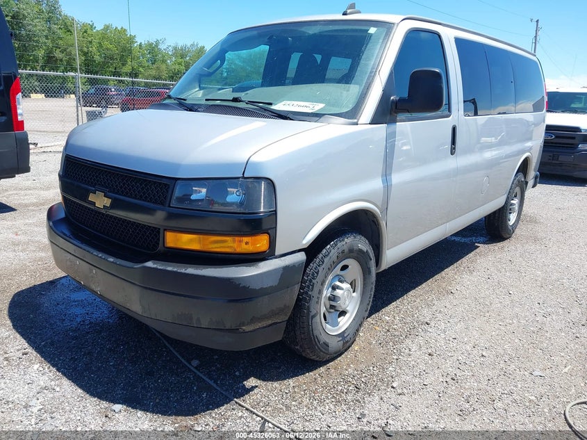 2019 Chevrolet Express 2500 VIN 1GAWGEFG5K1332318 IAAI salvage auction — NORMAL WEAR, Sf97 (Indiana), sold $14,200 on 2026-07-15 (photo 2)