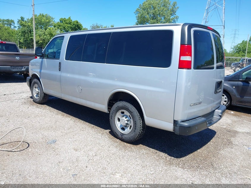 2019 Chevrolet Express 2500 VIN 1GAWGEFG5K1332318 IAAI salvage auction — NORMAL WEAR, Sf97 (Indiana), sold $14,200 on 2026-07-15 (photo 3)