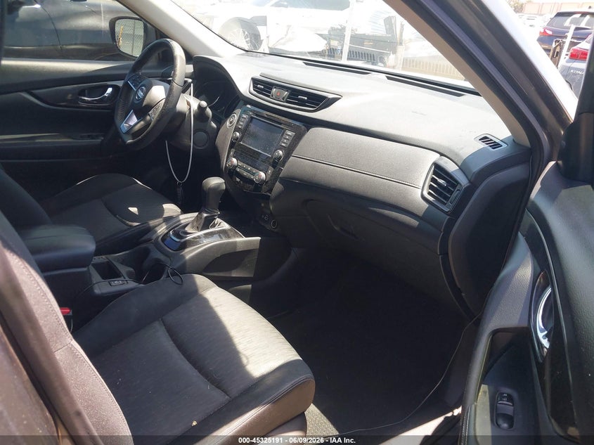 2018 Nissan Rogue VIN JN8AT2MT6JW450542 IAAI salvage auction — RIGHT FRONT, Salvage (California), sold $3,700 on 2026-07-08 (photo 5)
