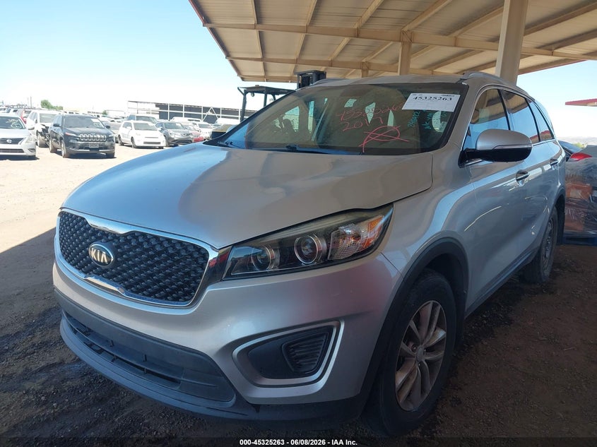 2017 Kia Sorento VIN 5XYPG4A32HG246922 IAAI salvage auction — NORMAL WEAR, Clear (Arizona), sold $3,875 on 2026-07-07 (photo 2)