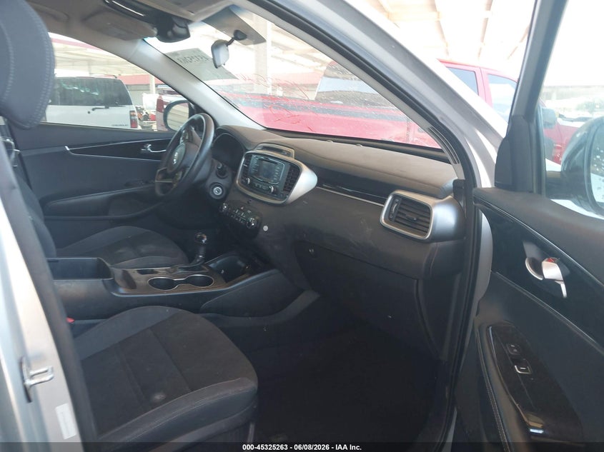 2017 Kia Sorento VIN 5XYPG4A32HG246922 IAAI salvage auction — NORMAL WEAR, Clear (Arizona), sold $3,875 on 2026-07-07 (photo 5)