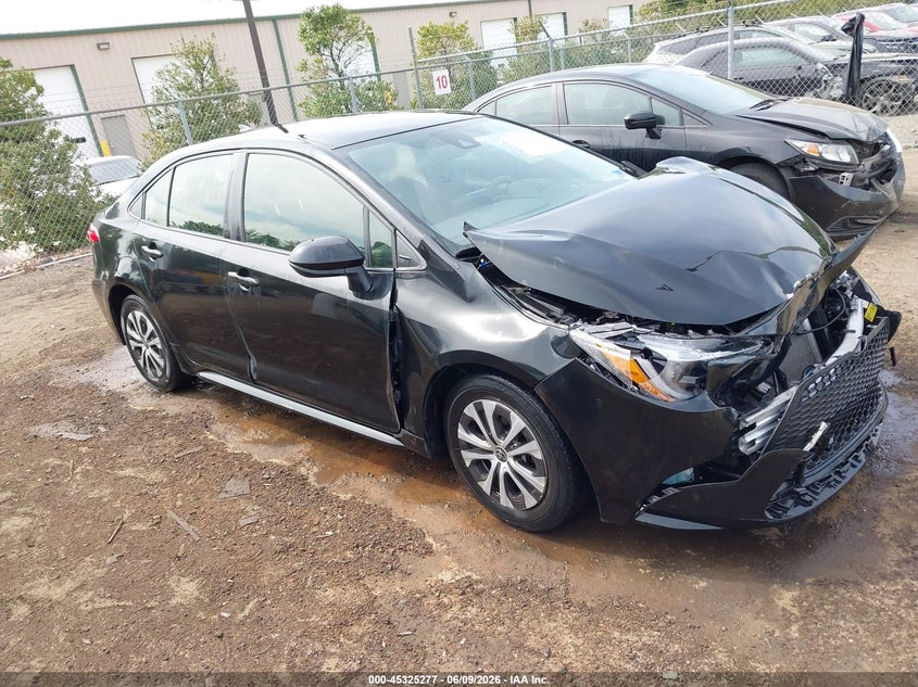 2022 Toyota Corolla VIN JTDEAMDE8NJ044216 IAAI salvage auction — FRONT END, Salvage (Virginia), sold $4,550 on 2026-07-20 (photo 1)