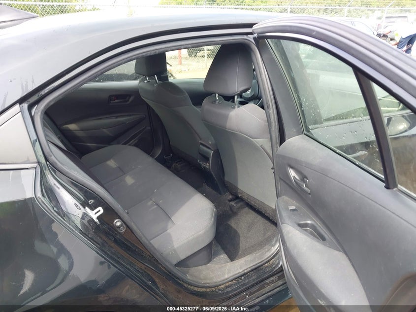 2022 Toyota Corolla VIN JTDEAMDE8NJ044216 IAAI salvage auction — FRONT END, Salvage (Virginia), sold $4,550 on 2026-07-20 (photo 8)