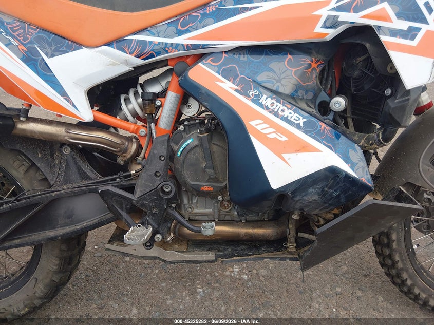 2023 Ktm 890 adventure VIN VBKTR6403PM856295 IAAI salvage auction — SIDE, Salvage (Colorado), sold $2,550 on 2026-07-21 (photo 8)