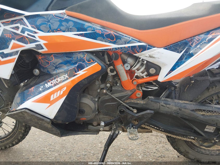 2023 Ktm 890 adventure VIN VBKTR6403PM856295 IAAI salvage auction — SIDE, Salvage (Colorado), sold $2,550 on 2026-07-21 (photo 9)