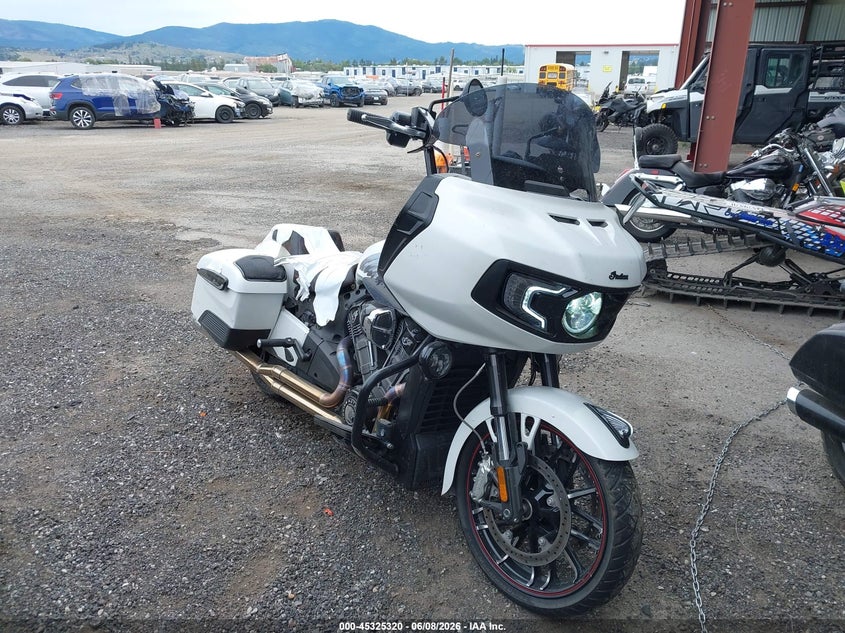 2020 Indian motorcycle co. Challenger VIN 56KLCDRR2L3391341 — IAAI salvage auction photo