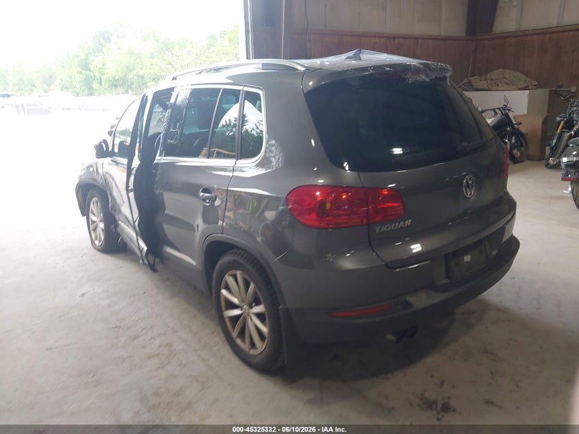 2017 Volkswagen Tiguan VIN WVGSV7AXXHK030519 IAAI salvage auction — ROOF, Mv-907A (New York), sold $775 on 2026-07-15 (photo 3)