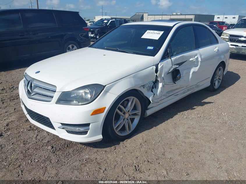 2013 Mercedes-benz C-klasse VIN WDDGF8AB9DR281556 IAAI salvage auction — SIDE, Original (Texas), sold $2,000 on 2026-08-16 (photo 2)