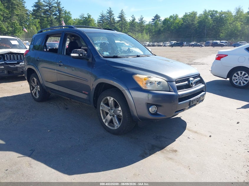 2009 Toyota Rav 4 VIN JTMBK32V495082117 IAAI salvage auction — VANDALISM, Salvage (Massachusetts), sold $975 on 2026-07-10 (photo 1)
