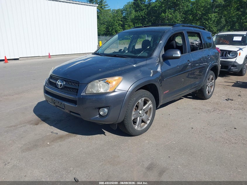 2009 Toyota Rav 4 VIN JTMBK32V495082117 IAAI salvage auction — VANDALISM, Salvage (Massachusetts), sold $975 on 2026-07-10 (photo 2)