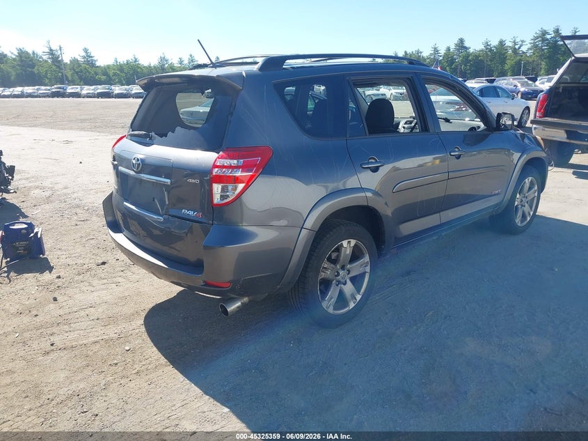 2009 Toyota Rav 4 VIN JTMBK32V495082117 IAAI salvage auction — VANDALISM, Salvage (Massachusetts), sold $975 on 2026-07-10 (photo 4)