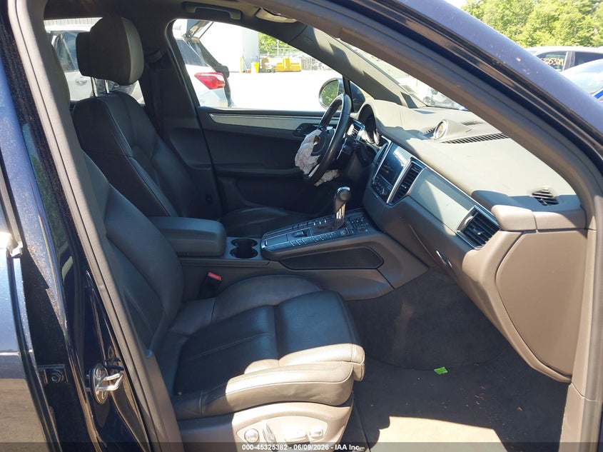 2017 Porsche Macan VIN WP1AB2A58HLB18763 IAAI salvage auction — FRONT END, Salvage Title, sold $6,200 on 2026-07-10 (photo 5)