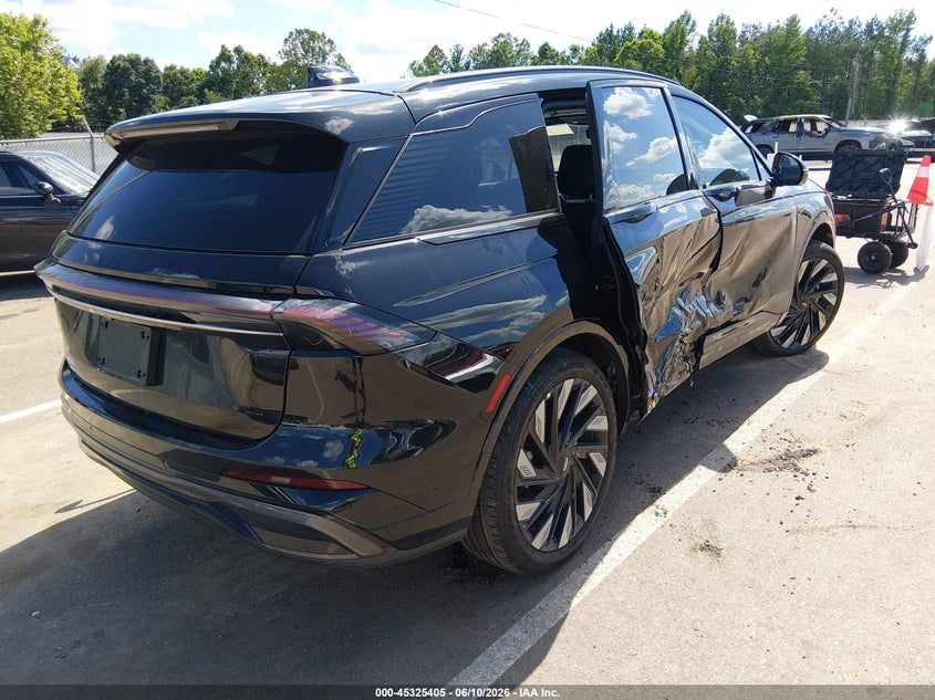 2024 Lincoln Nautilus VIN 5LMPJ8K46RJ856543 IAAI salvage auction — RIGHT SIDE, Wait Title, sold $14,025 on 2026-10-05 (photo 4)