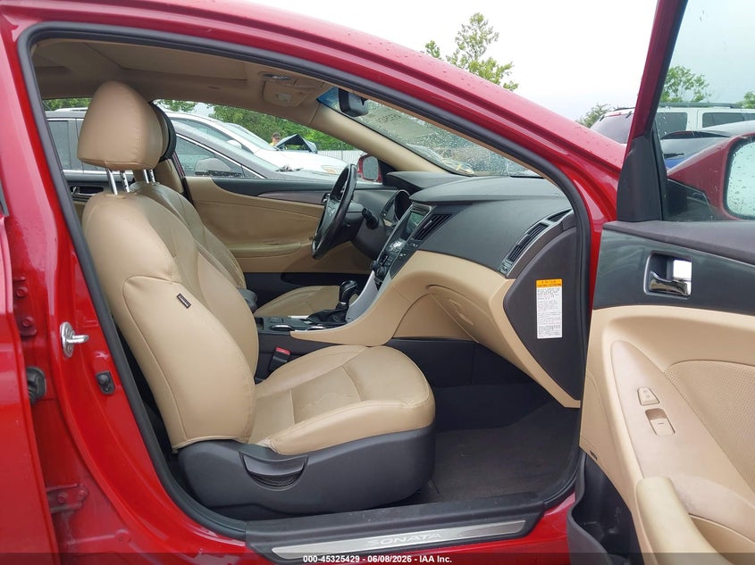 2014 Hyundai Sonata VIN KMHEC4A48EA115898 IAAI salvage auction — NORMAL WEAR, Salvage Title, sold $375 on 2026-07-21 (photo 5)