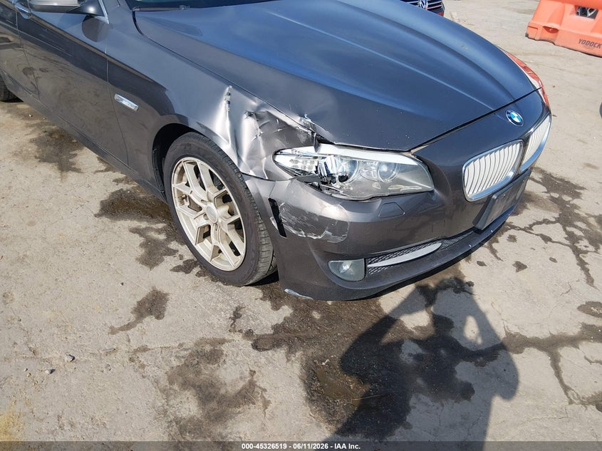 2011 BMW 5 series VIN WBAFR7C56BC607308 IAAI salvage auction — RIGHT FRONT, Clear (Virginia), sold $1,300 on 2026-07-12 (photo 6)