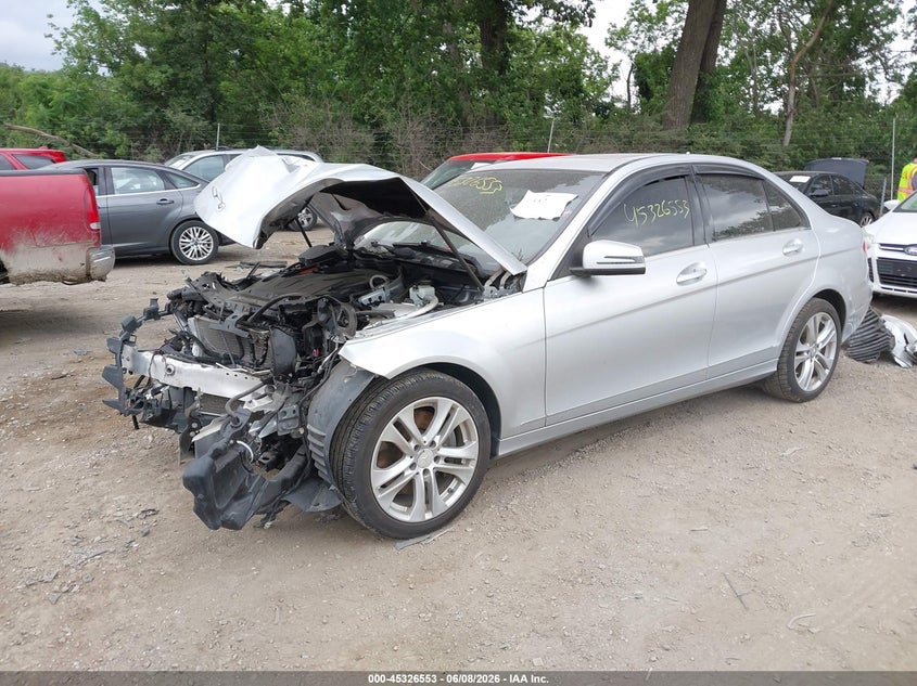 2014 Mercedes-benz C-klasse VIN WDDGF8AB7EG227315 IAAI salvage auction — FRONT END, Salvage Title, sold $650 on 2026-07-22 (photo 2)