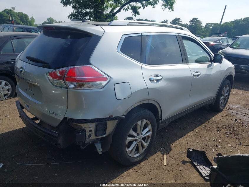 2016 Nissan Rogue VIN JN8AT2MV3GW135451 IAAI salvage auction — REAR END, Salvage (Connecticut), sold $675 on 2026-07-28 (photo 4)