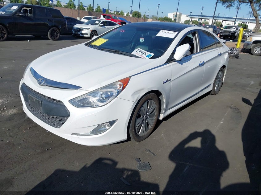 2015 Hyundai Sonata VIN KMHEC4A43FA126194 IAAI salvage auction — REAR END, Salvage Title, sold $875 on 2026-07-17 (photo 2)