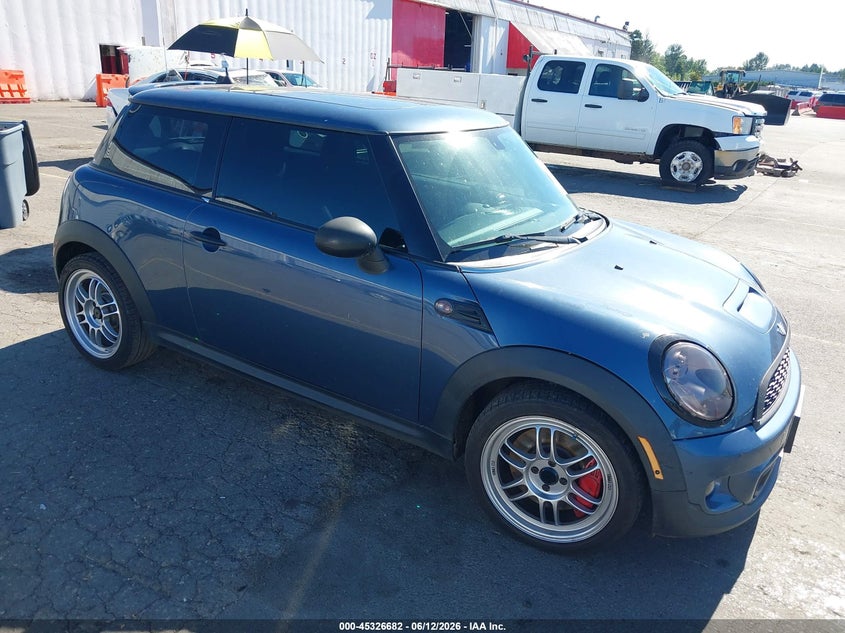 2011 Mini John cooper works VIN WMWSV9C5XBTZ96993 IAAI salvage auction — REAR END, Nrc Lienholder Repossession Paperwork (Oregon), sold $250 on 2026-08-06 (photo 1)