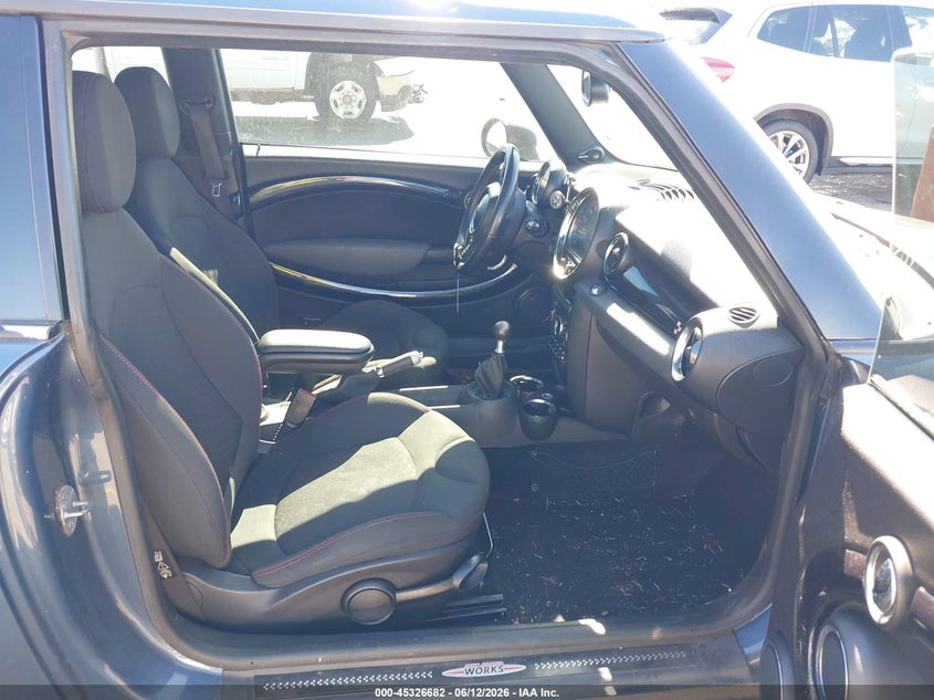 2011 Mini John cooper works VIN WMWSV9C5XBTZ96993 IAAI salvage auction — REAR END, Nrc Lienholder Repossession Paperwork (Oregon), sold $250 on 2026-08-06 (photo 5)