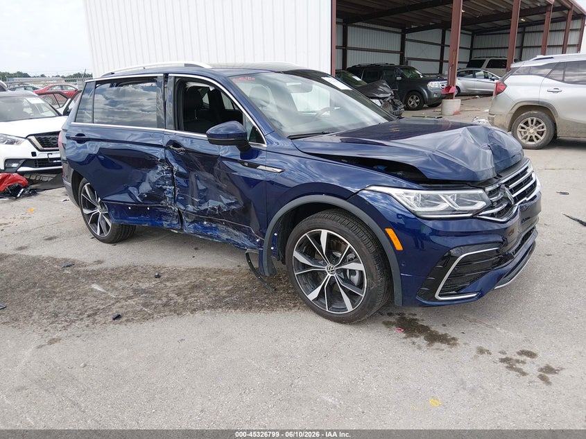 2024 Volkswagen Tiguan VIN 3VV4B7AXXRM066146 — IAAI salvage auction photo