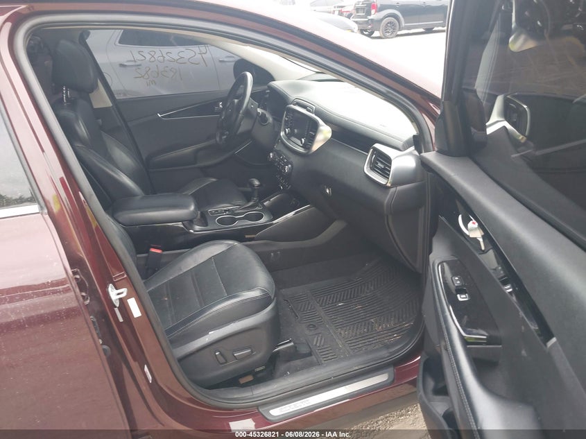 2017 Kia Sorento VIN 5XYPKDA57HG298529 IAAI salvage auction — NORMAL WEAR, Clear (Indiana), sold $1,500 on 2026-07-08 (photo 8)