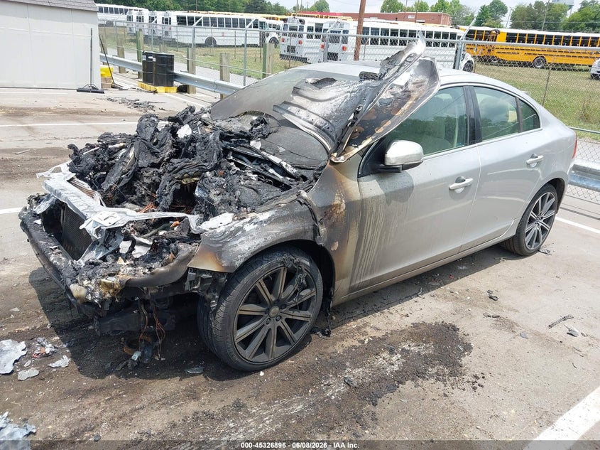 2015 Volvo S60 VIN YV140MFK0F1346550 IAAI salvage auction — Burn Engine, Salvage (North Carolina), sold $275 on 2026-08-06 (photo 2)