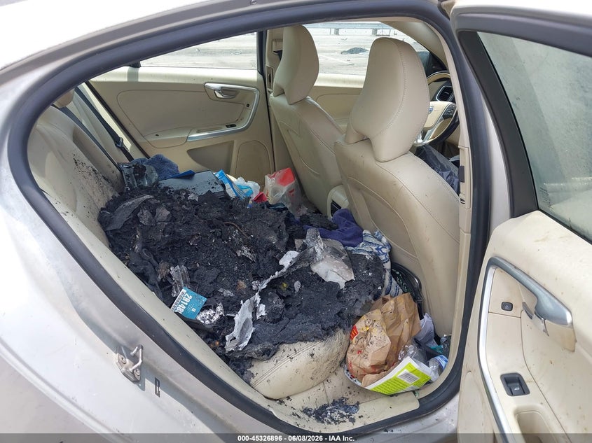 2015 Volvo S60 VIN YV140MFK0F1346550 IAAI salvage auction — Burn Engine, Salvage (North Carolina), sold $275 on 2026-08-06 (photo 8)