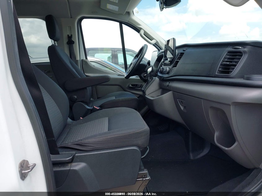 2020 Ford Transit 150 VIN 1FMZK1Y84LKB23077 IAAI salvage auction — NORMAL WEAR, Sf97 (Texas), sold $19,550 on 2026-07-07 (photo 5)