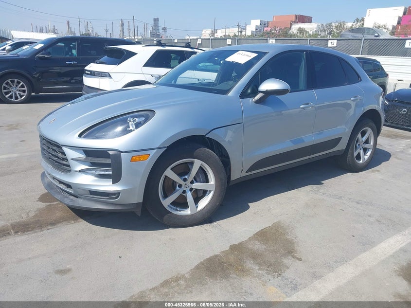 2021 Porsche Macan VIN WP1AA2A55MLB06650 IAAI salvage auction — RIGHT SIDE, Salvage (California), sold $16,500 on 2026-07-22 (photo 2)
