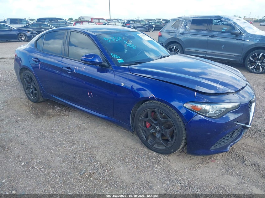 2022 Alfa romeo Giulia VIN ZARFAMBN3N7662182 IAAI salvage auction — LEFT FRONT, Original (Texas), sold $5,700 on 2026-08-29 (photo 1)
