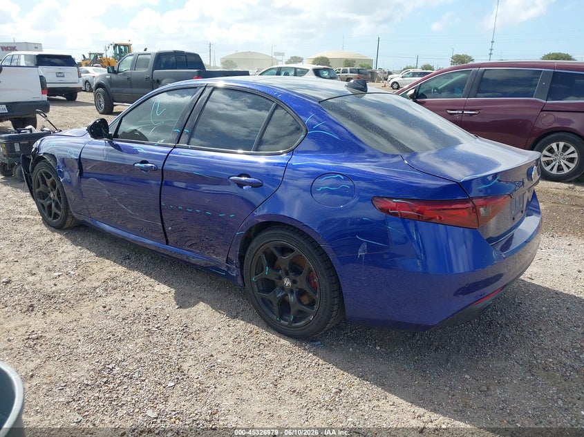 2022 Alfa romeo Giulia VIN ZARFAMBN3N7662182 IAAI salvage auction — LEFT FRONT, Original (Texas), sold $5,700 on 2026-08-29 (photo 3)