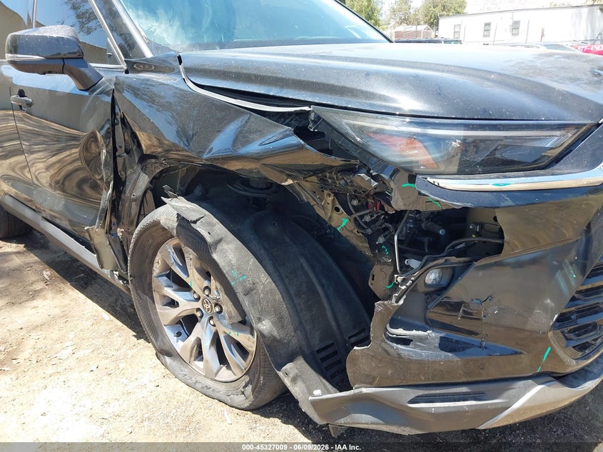 2024 Toyota Highlander VIN 5TDAAAB59RS061809 IAAI salvage auction — REAR END, Salvage Title, sold $17,000 on 2026-07-28 (photo 6)