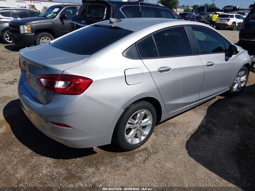 2019 Chevrolet Cruze VIN 1G1BC5SM9K7152021 IAAI salvage auction — FRONT END, Clear (Oklahoma), sold $1,300 on 2026-07-31 (photo 4)