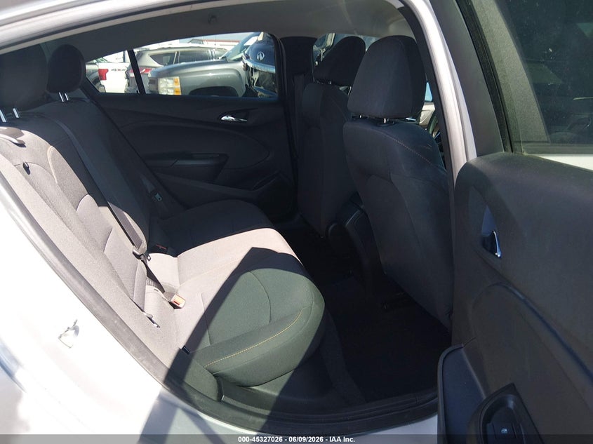 2019 Chevrolet Cruze VIN 1G1BC5SM9K7152021 IAAI salvage auction — FRONT END, Clear (Oklahoma), sold $1,300 on 2026-07-31 (photo 8)
