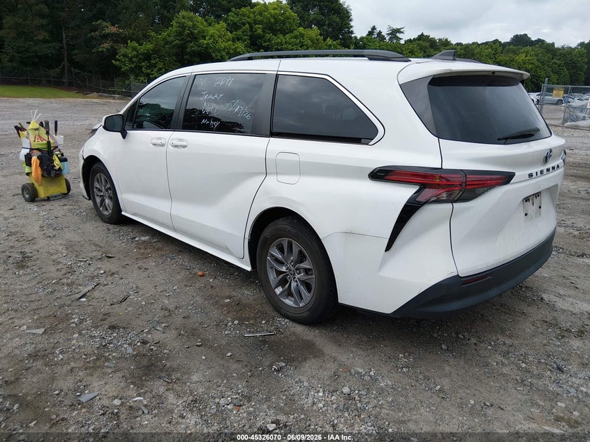 2022 Toyota Sienna VIN 5TDBRKEC3NS102698 IAAI salvage auction — RIGHT FRONT, Salvage (Georgia), sold $12,000 on 2026-07-24 (photo 3)