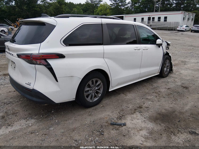 2022 Toyota Sienna VIN 5TDBRKEC3NS102698 IAAI salvage auction — RIGHT FRONT, Salvage (Georgia), sold $12,000 on 2026-07-24 (photo 4)